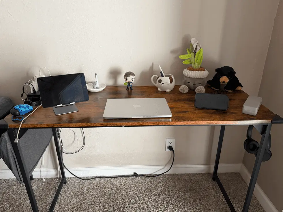 Karthik desk setup